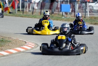  Race between friends 